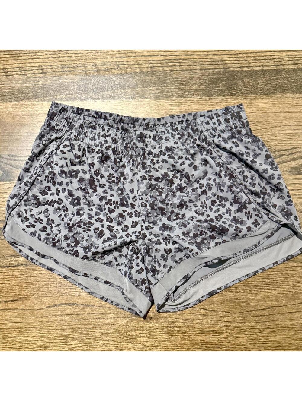 Athleta Leopard Print Mesh Racer Run Mesh Shorts Size Large